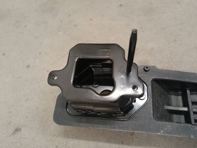 Refuerzo paragolpe Hyundai Tucson NX4