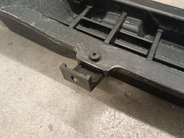 Refuerzo paragolpe Hyundai Tucson NX4