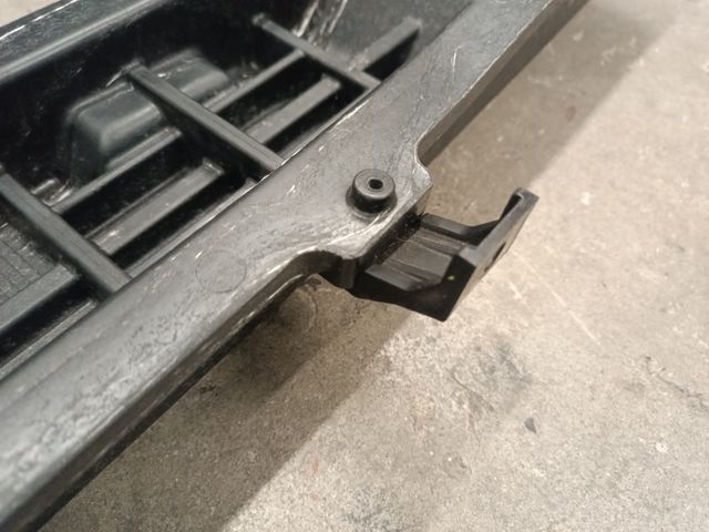 Refuerzo paragolpe Hyundai Tucson NX4