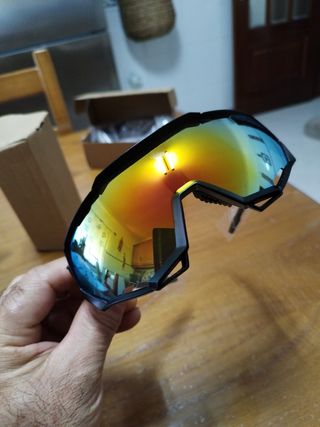 Óculos de ciclismo ou afins