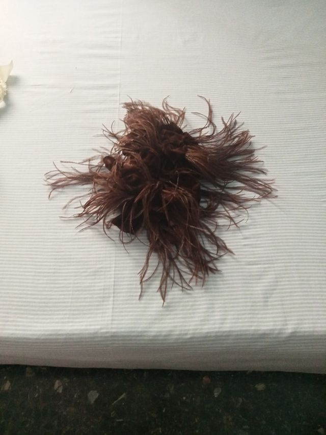 Tocado de pelo de  marabú.No hago envíos 