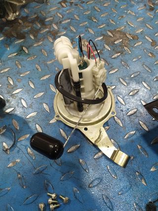 Bomba de gasolina completa xmax 300 2017