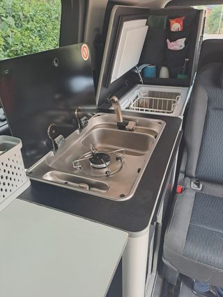 Furgoneta camper Peugeot Traveller 2020