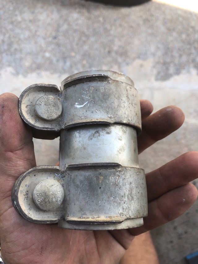 Abrazadera tubo escape 50 mm