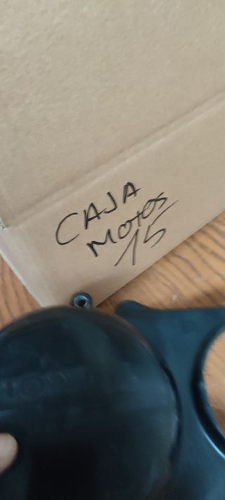 Antiguo protector de tapa embrague Honda.