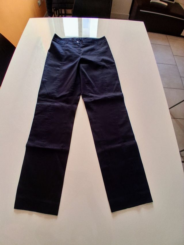 Pantaloni estivi comodi e leggeri 