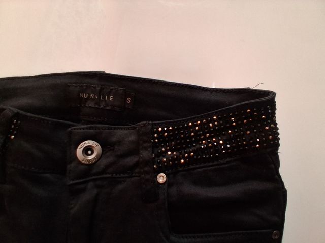 jeans con brillantini in vita 