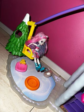 Casa nieve muñecas Enchantimals