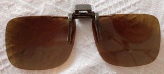 Coppia di lenti antisole per occhiali