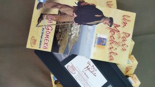 Pack de 16 Vídeos VHS "Un país en la mochila"