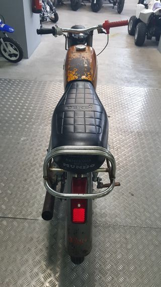 DERBI TRICAMPEONA