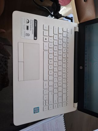 Ordenador portátil hp 14 bs021la