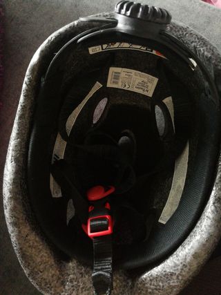 Set de Protecciones patinaje 2xs, casco