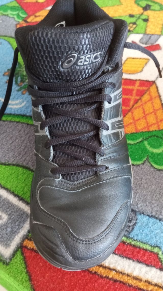 Botines deportivos asics