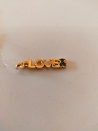 Colgante "LOVE" con amatistas de Tous 