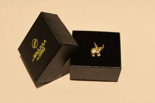 COLGANTE DE ORO 18K/1.1Gr