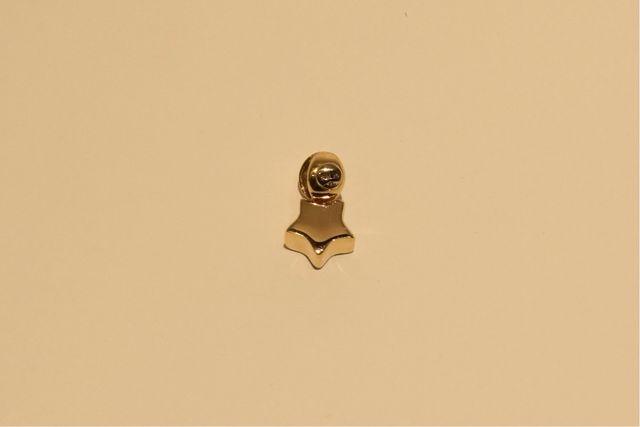 COLGANTE DE ORO 18K/3.0Gr