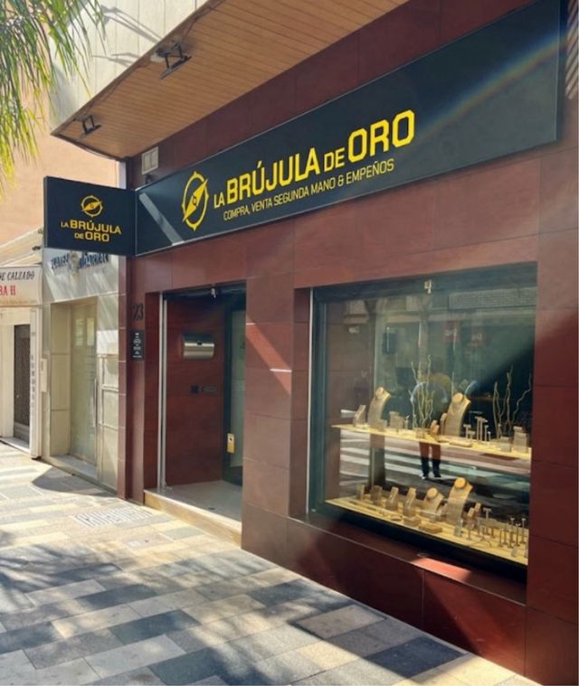 COLGANTE DE ORO 18K/5.0Gr