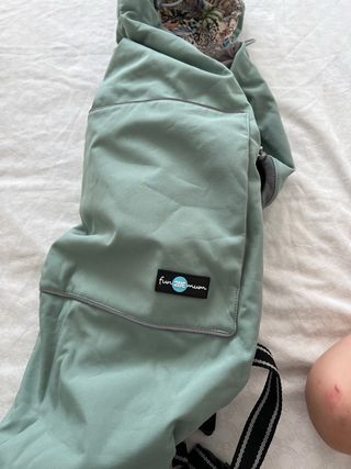 Cubre bebes para mochila 