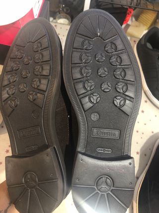Zapatos vestir nuevos