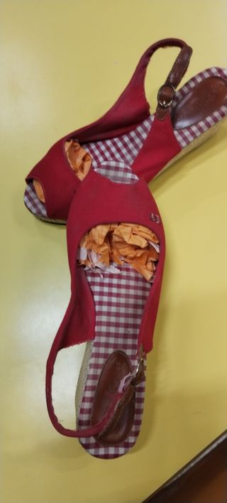 Cuñas de yute rojas