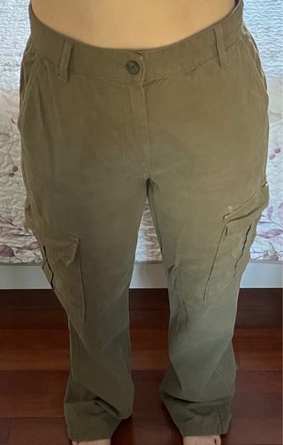 Pantalon cargo verde militar