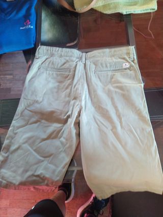Pantalón corto
