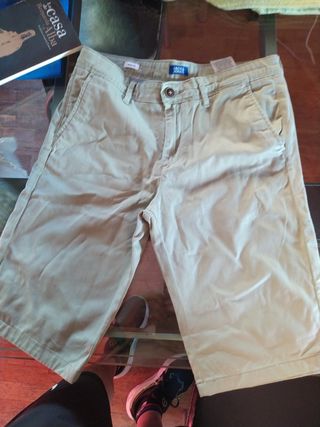 Pantalón corto
