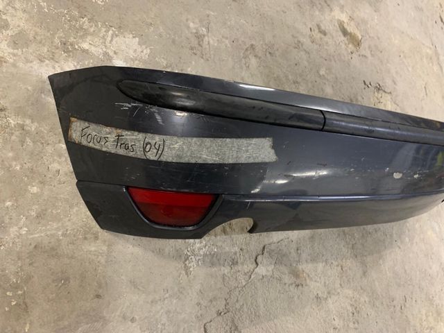Paragolpes trasero Ford Focus MK1