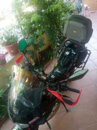 Moto 650 Aprilia pegaso