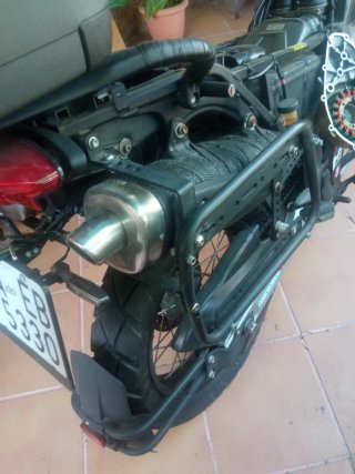 Moto 650 Aprilia pegaso