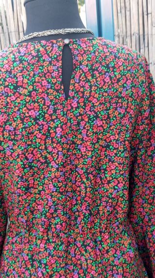 Vestido de flores manga larga