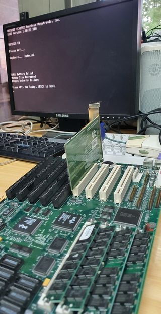 Pentium 100 Mhz con placa socket 5