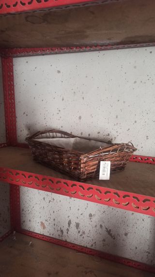 Bandeja / cesta marrón mimbre