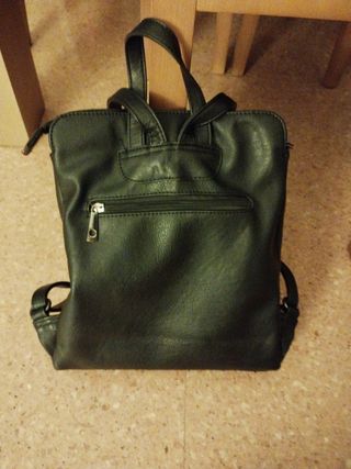 Mochila polipiel negro tipo mi sako