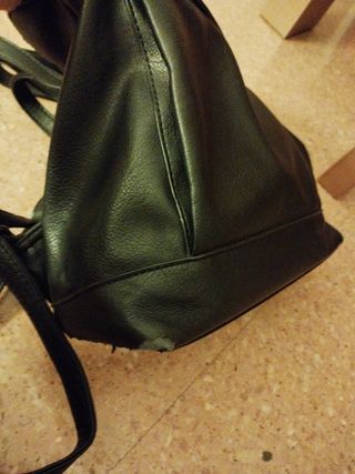 Mochila polipiel negro tipo mi sako