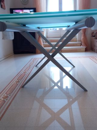 Tavolo in cristallo design DESALTO