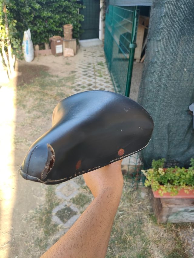 Selle vintage Montegrappa