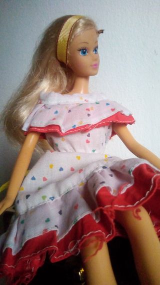 Barbie originale ben tenuta, ottima.