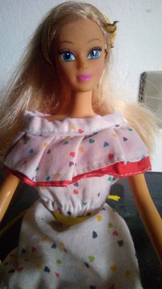 Barbie originale ben tenuta, ottima.