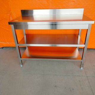 🔲 Mesa Mural de acero con 2 Estantes