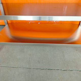 🔲 Mesa Mural de acero con 2 Estantes