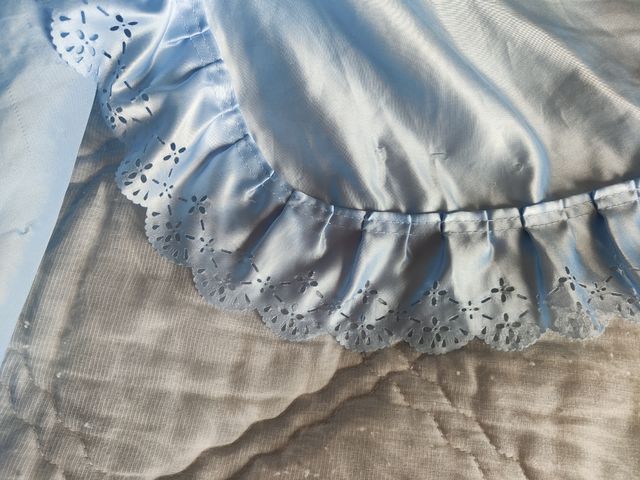 Edredón azul volante.220x142