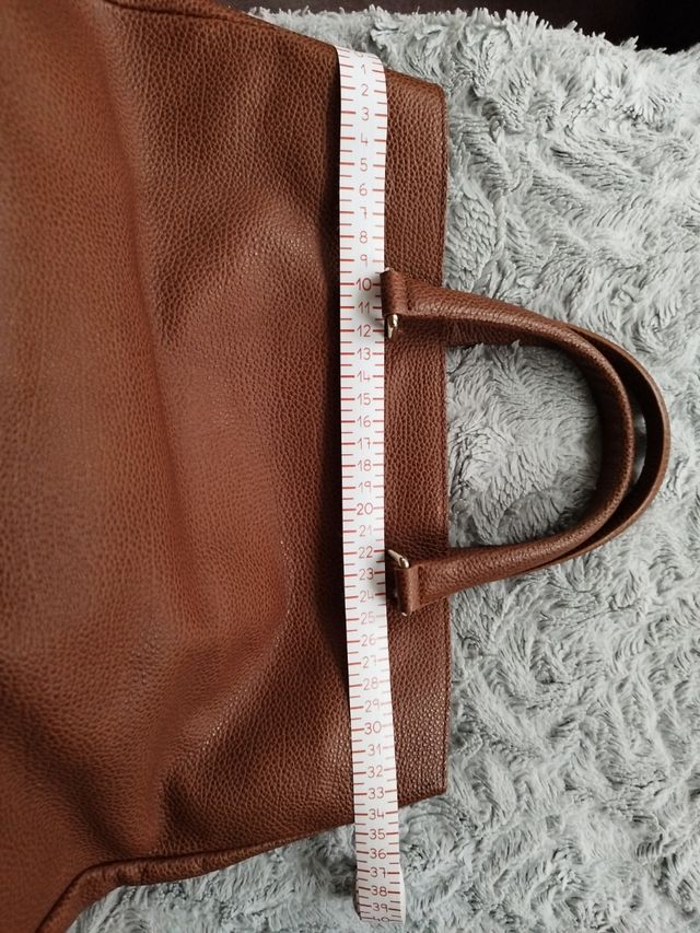 Bolso tipo tote marrón de piel de Robert