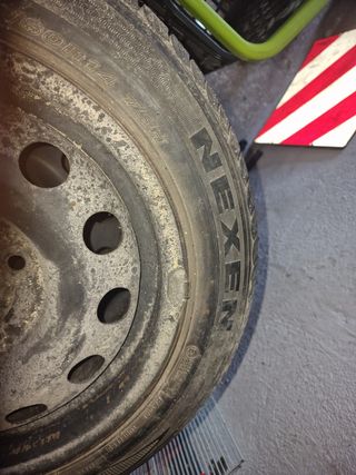 Neumaticos 165.60R14