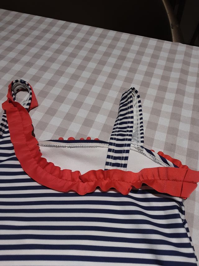 Bañador niña 7-8 años.