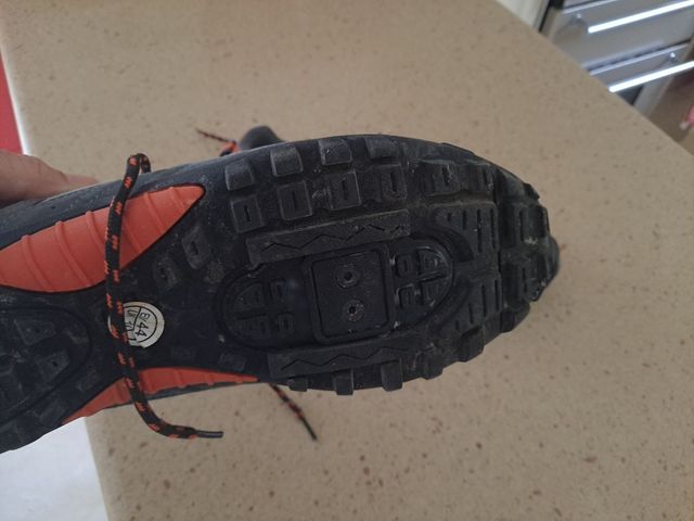 Zapatilla deporte ciclista