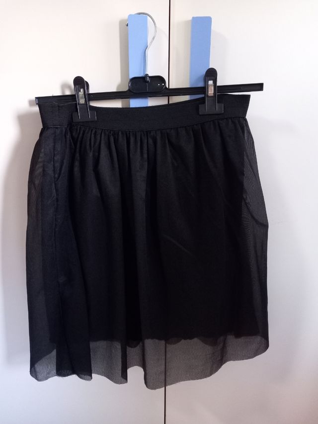 Minigonna nera con velo elasticizzata