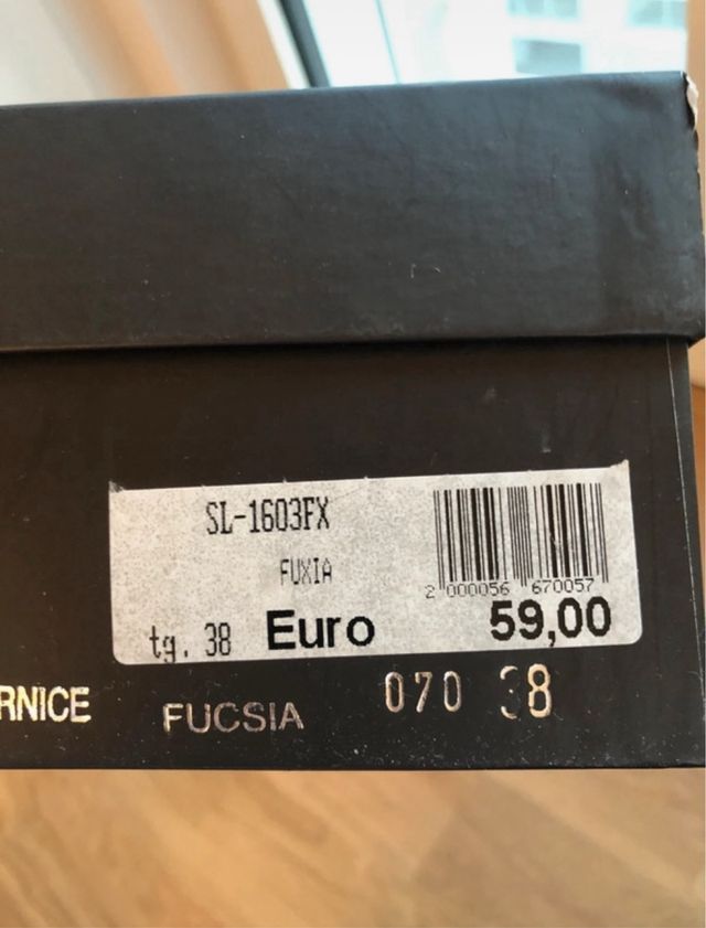 Décolleté di vernice Viamaestra