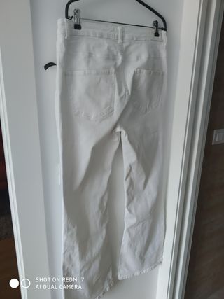Vaquero blanco campana T46 Cortefiel